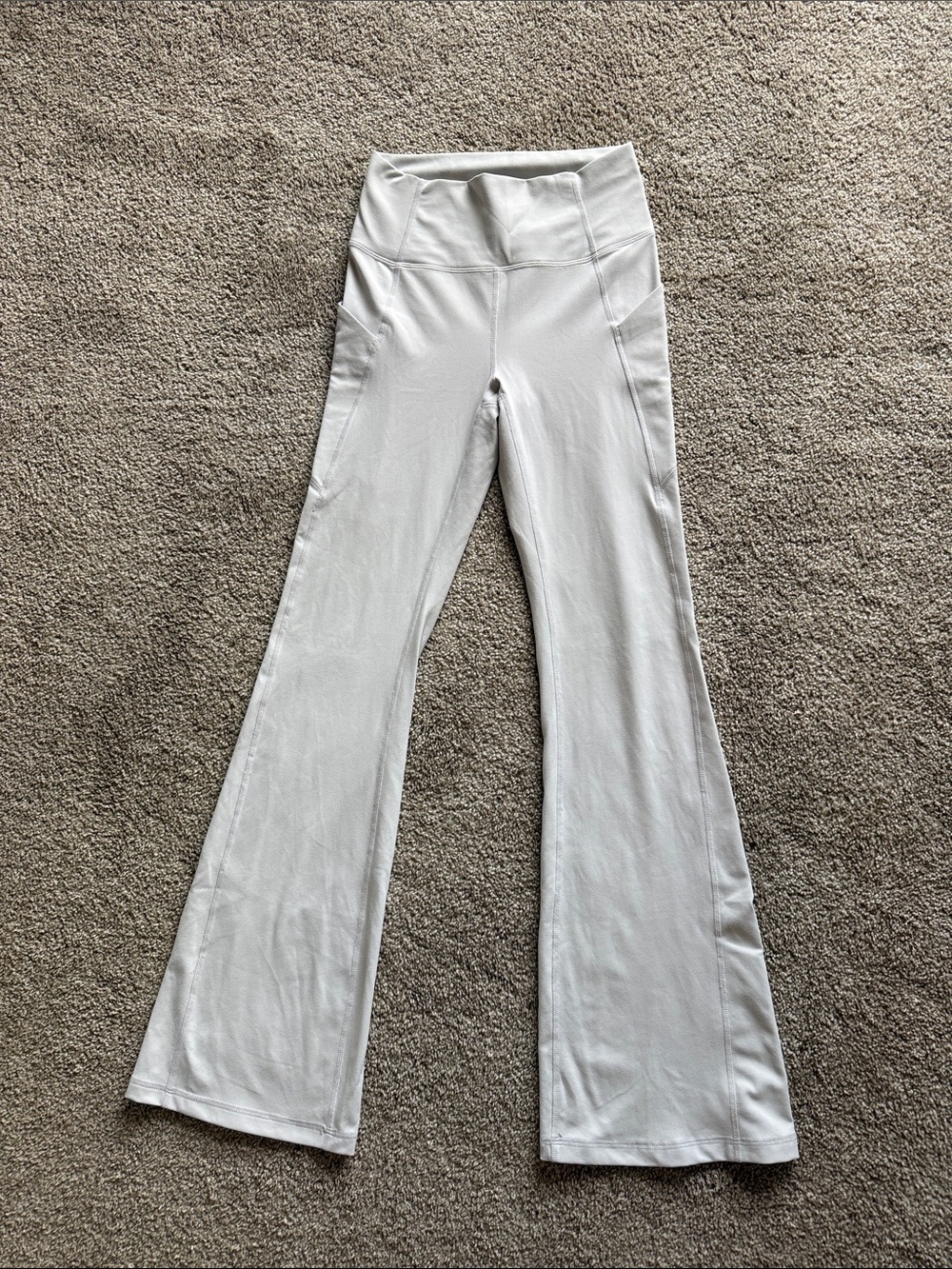 Fabletics PureLuxe flare leggings- women’s small.